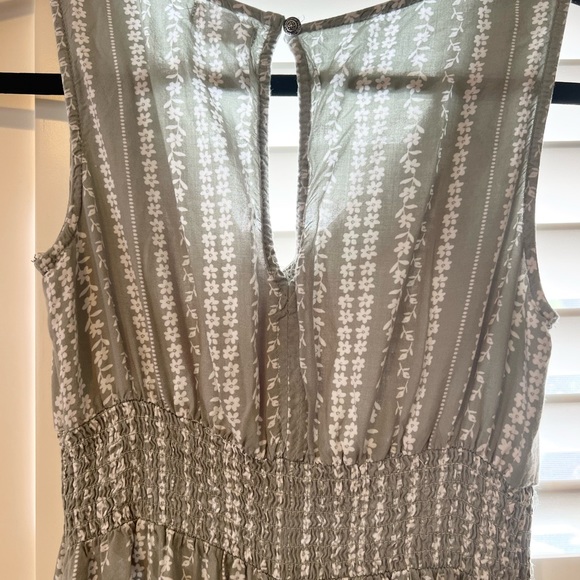 Sage Floral Romper - Picture 3 of 6